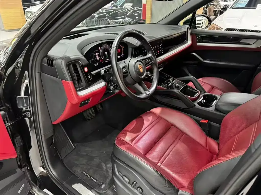 Porsche Cayenne Hybrid 2023 из CN, фото 2