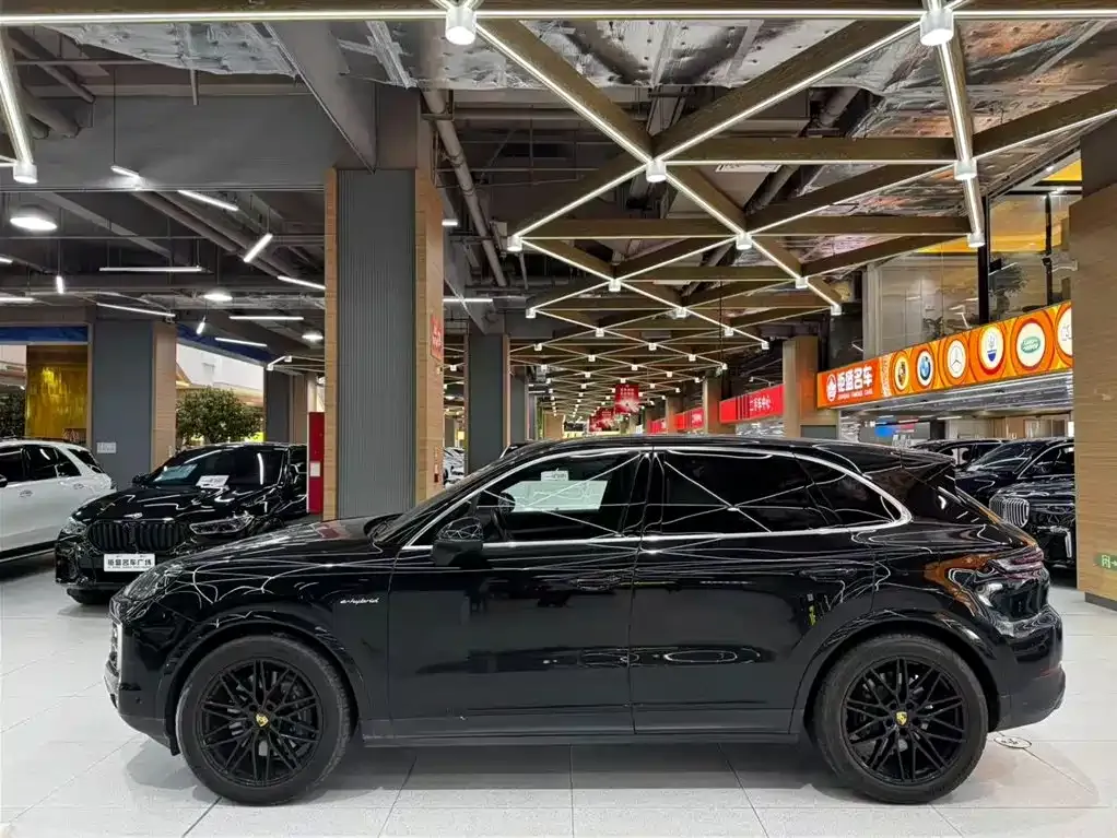Porsche Cayenne Hybrid 2023 из CN, фото 4