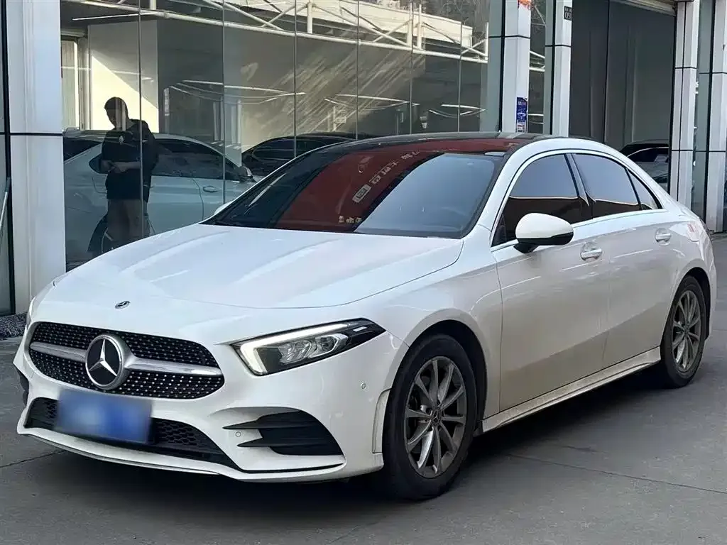 Mercedes-Benz A-Class — фото 1