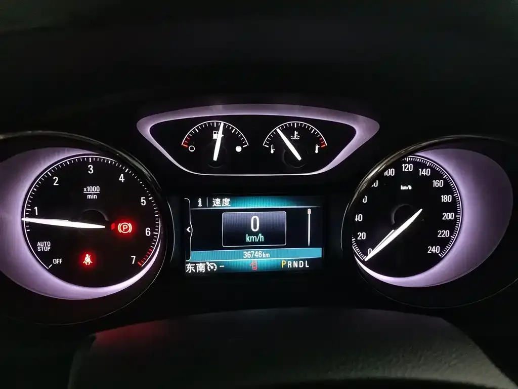 Buick Envision Plus — фото 8