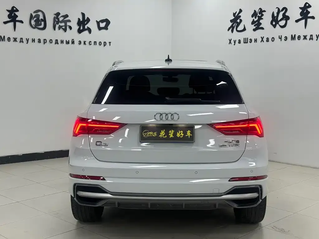 Audi Q3 — фото 10