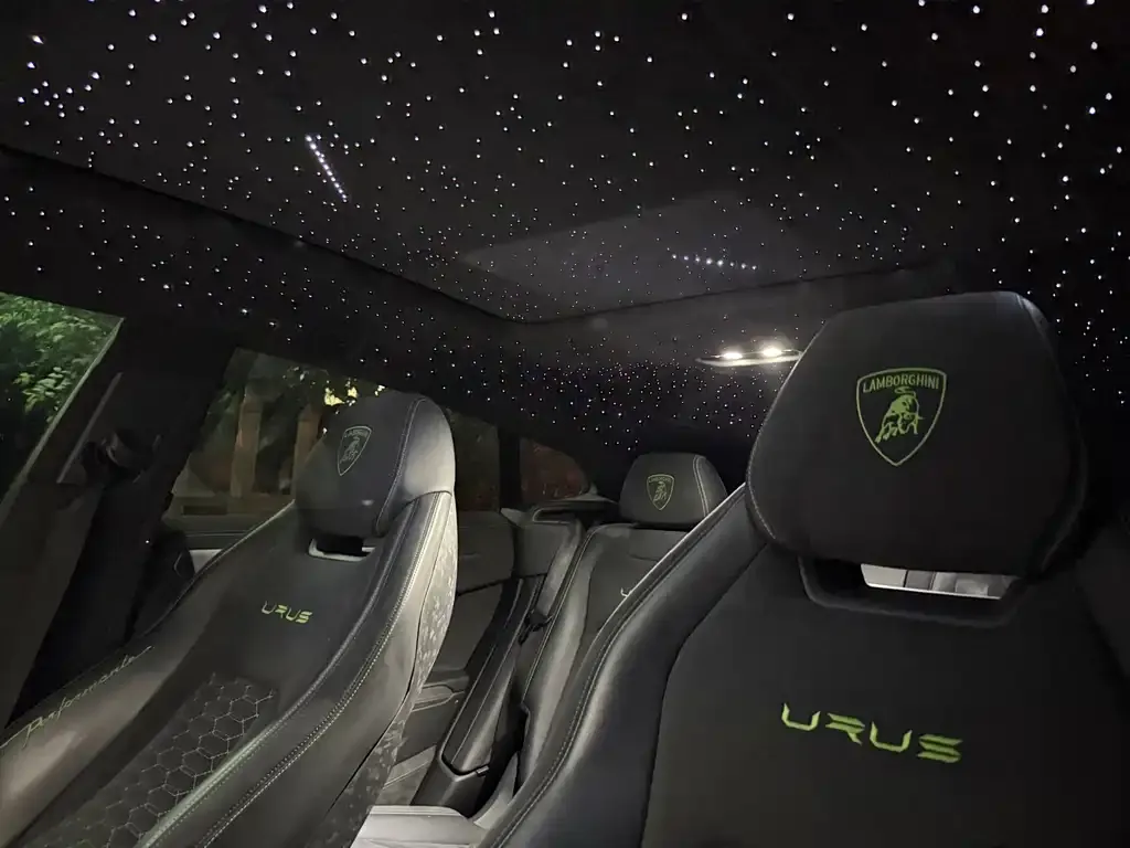 Lamborghini Urus 2021 из CN, фото 2