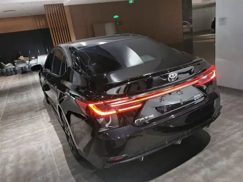 Toyota Camry 2025 из CN, фото 3
