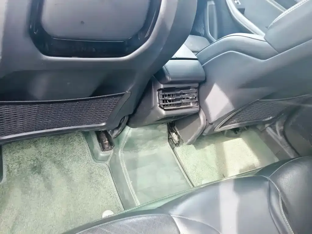 Lynk & Co 03 2023 из CN, фото 10