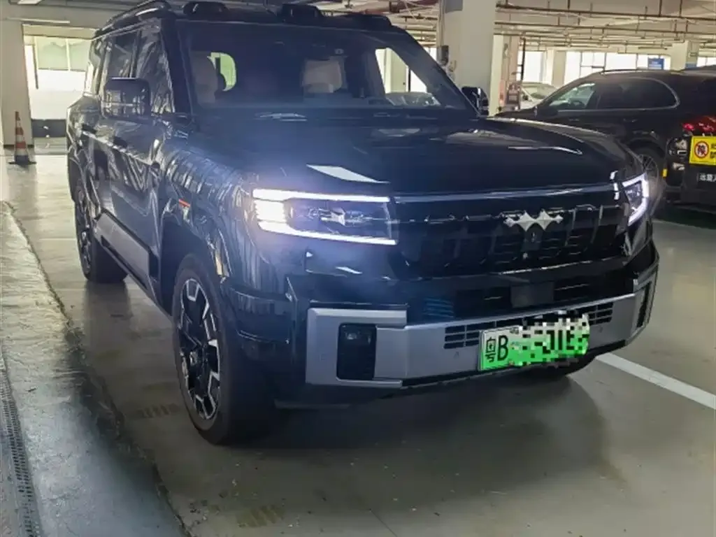 Fang Cheng Bao Leopard 8