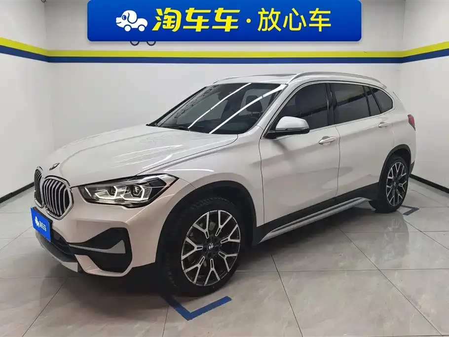 BMW X1 — фото 1