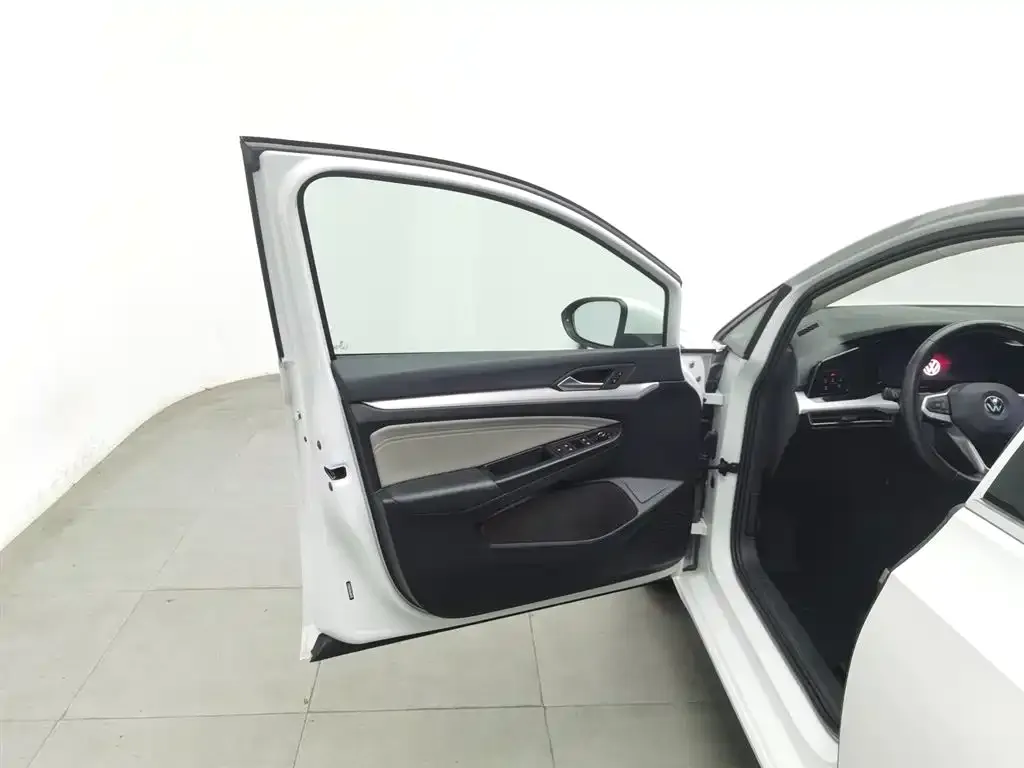 Volkswagen Golf 2021 из CN, фото 7