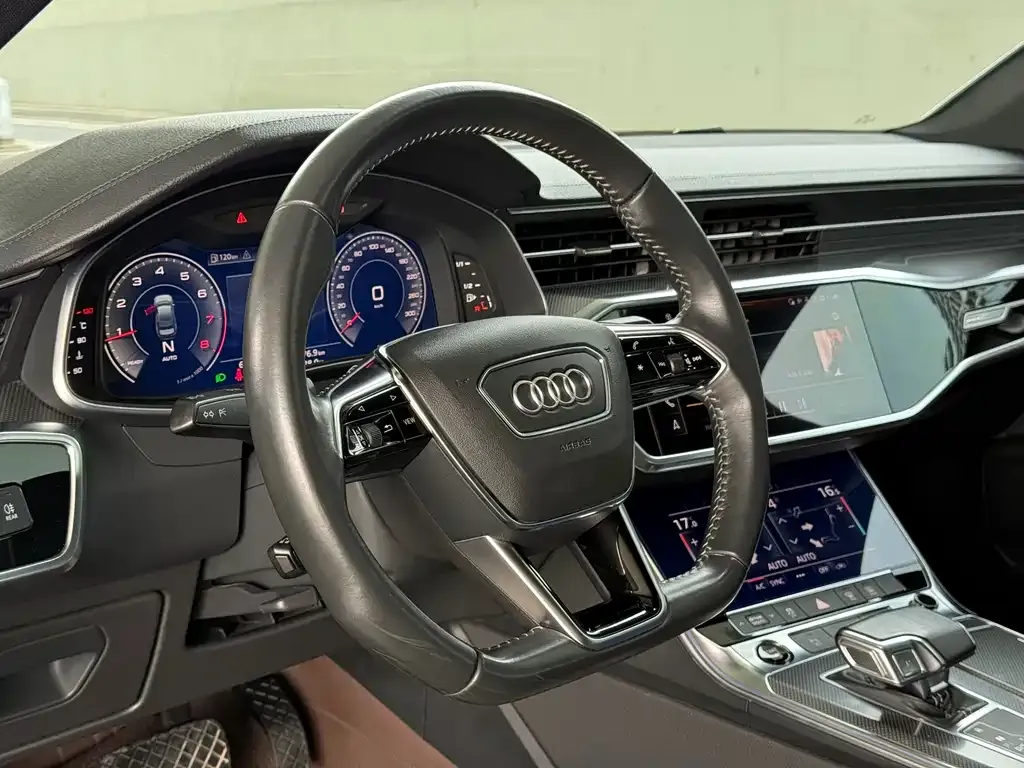 Audi A6L — фото 5