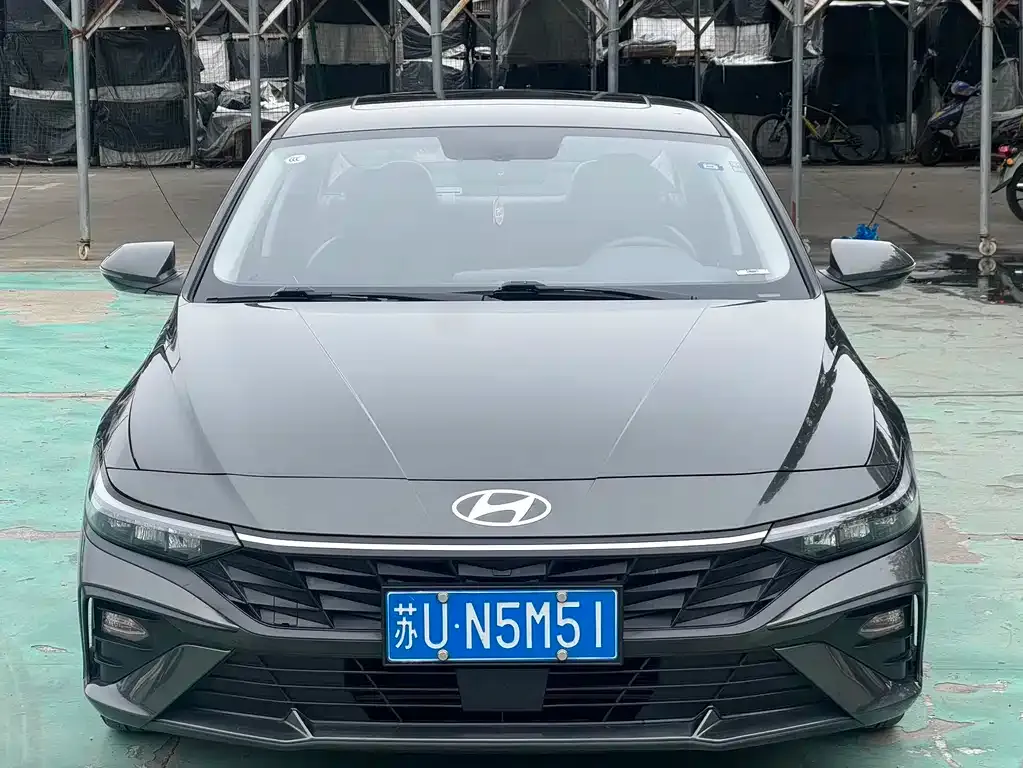 Hyundai Elantra — фото 4