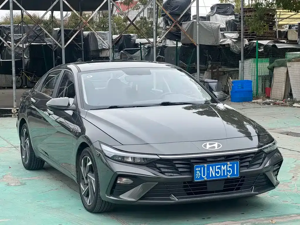 Hyundai Elantra — фото 9
