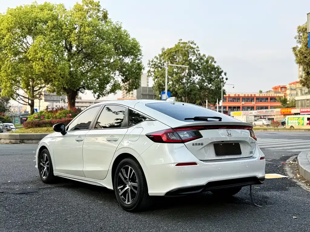 Honda Civic — фото 5