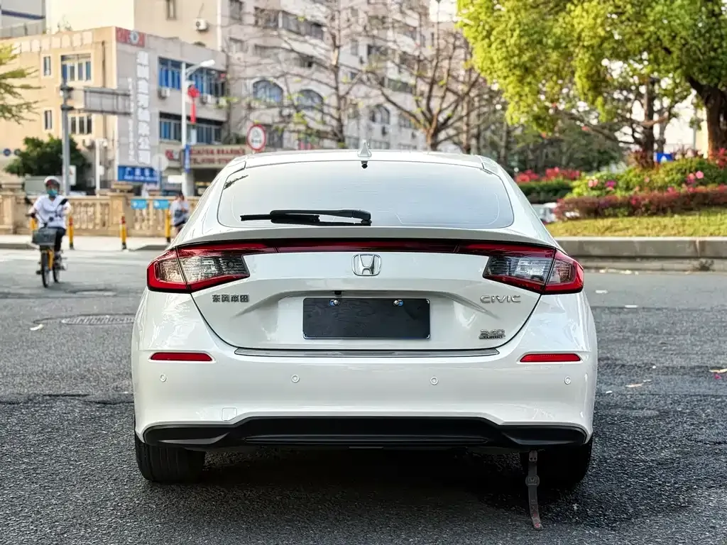 Honda Civic — фото 3
