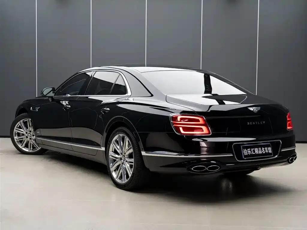 Bentley Flying Spur — фото 5