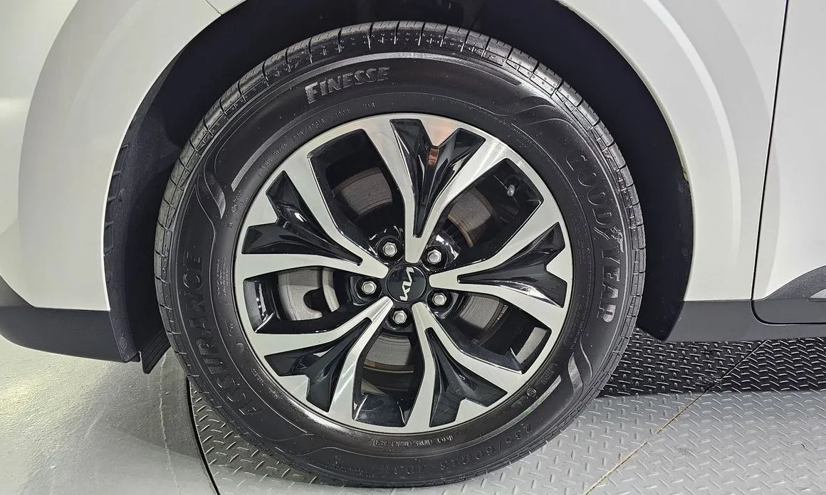 Kia Carnival 2023 из KR, фото 5