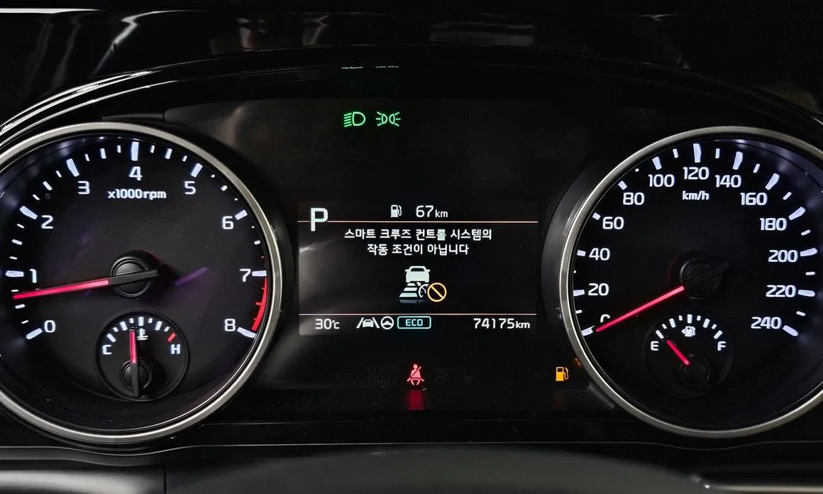 Kia Carnival 2023 из KR, фото 6