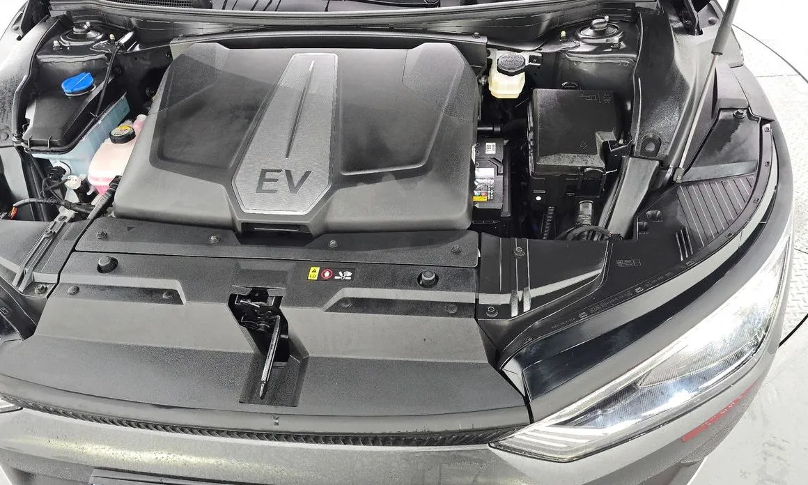 Kia EV6 — фото 10