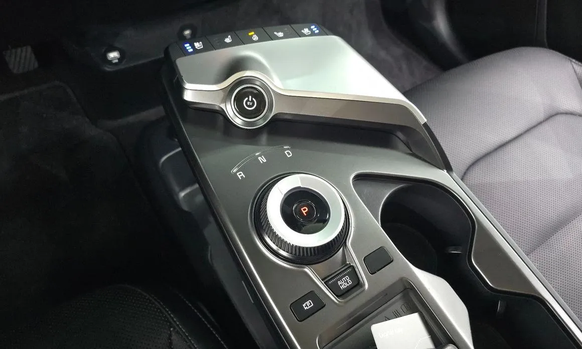 Kia EV6 — фото 9