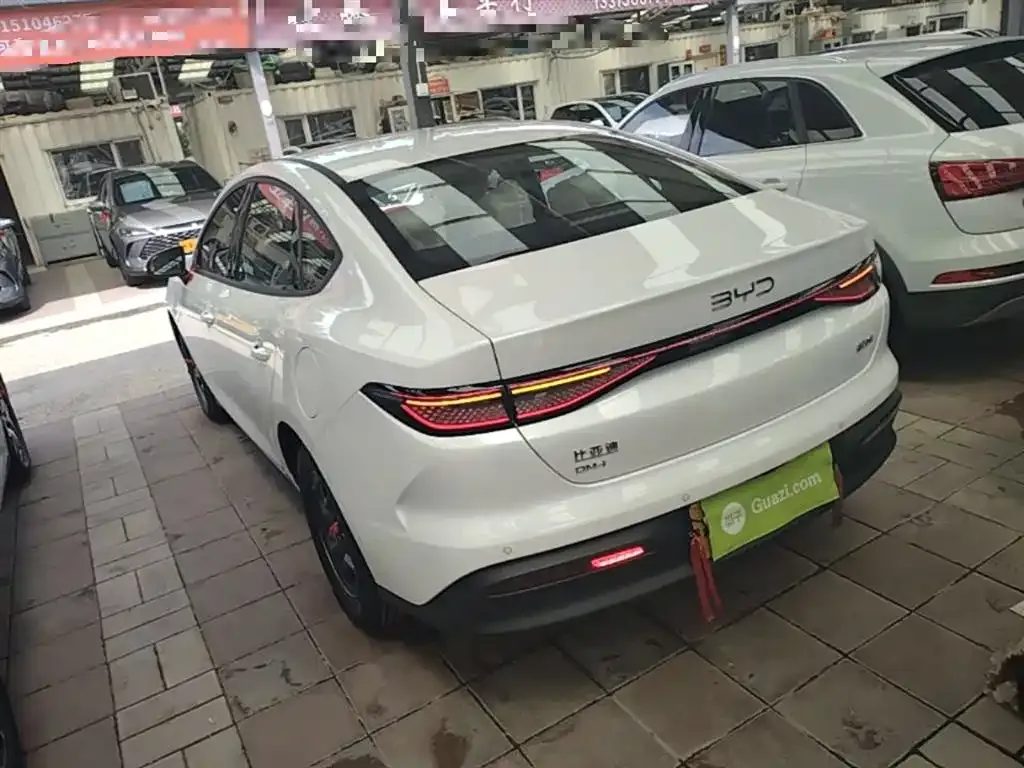 BYD Seal 05 DM-i — фото 10