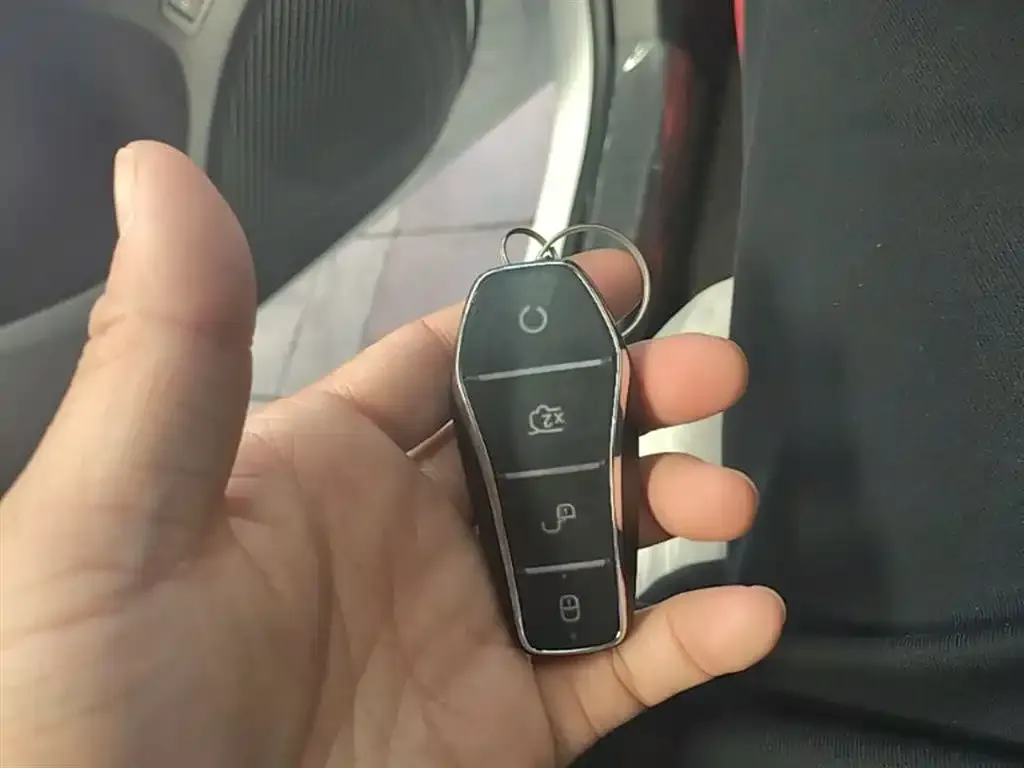 BYD Seal 05 DM-i — фото 4