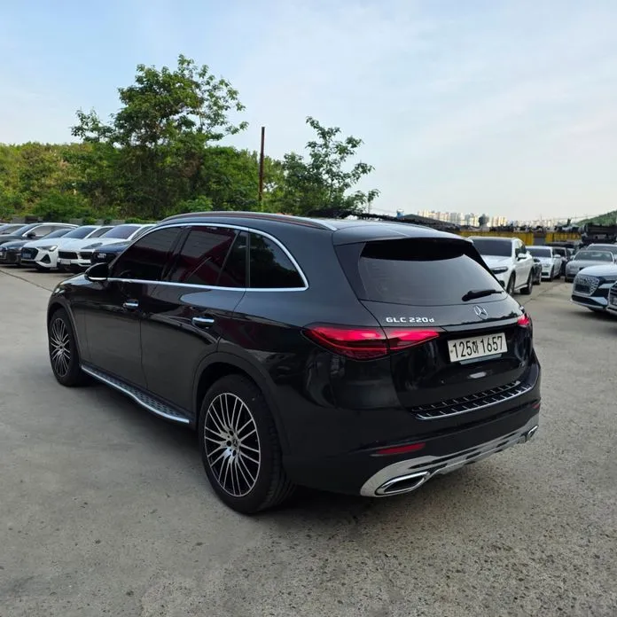 Mercedes-Benz GLC-Class 2023 из KR, фото 2