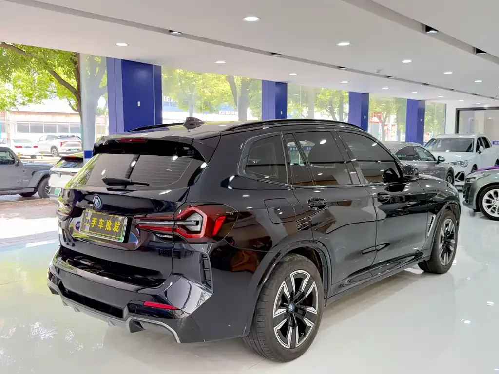 BMW iX3 2023 из CN, фото 9