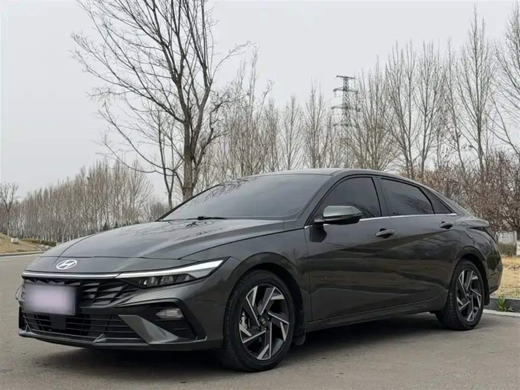 Hyundai Elantra — фото 9