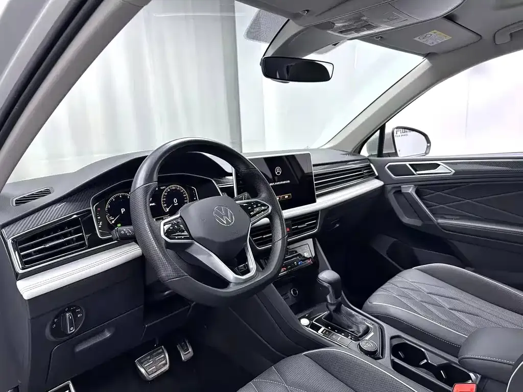 Volkswagen Tiguan L 2022 из CN, фото 5