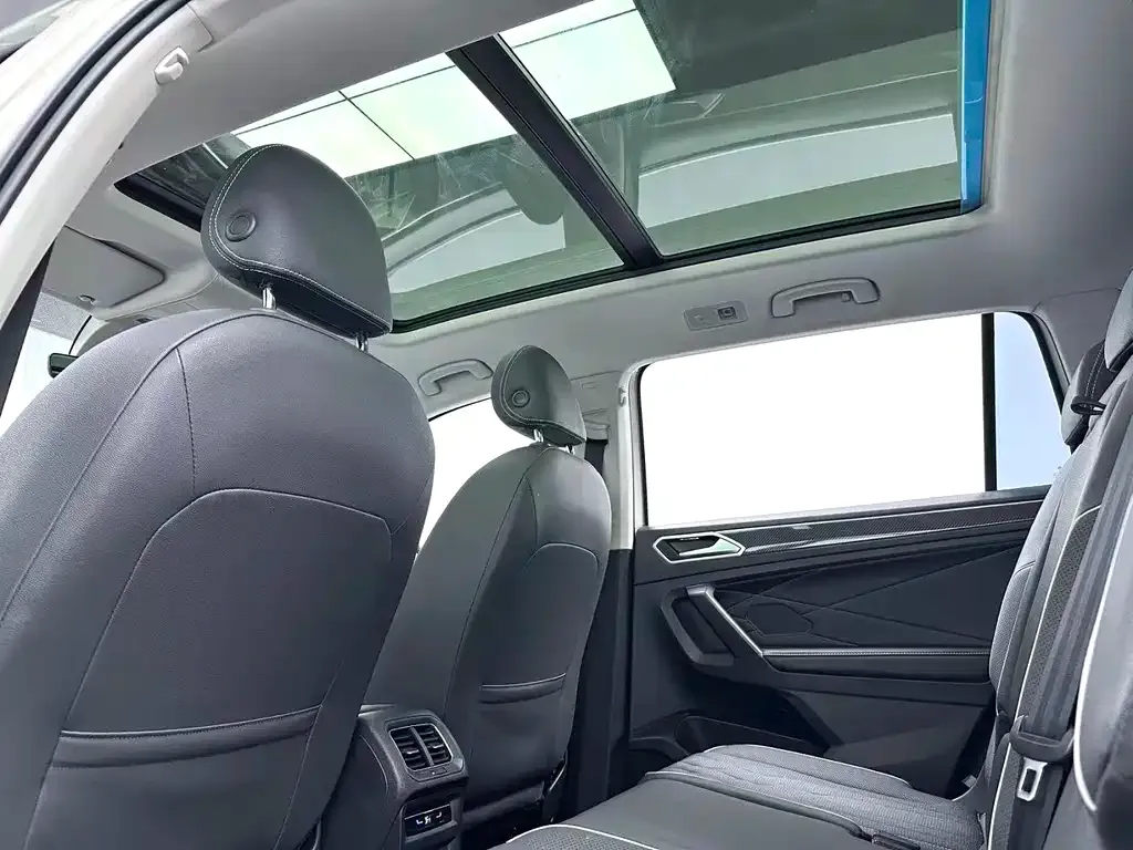 Volkswagen Tiguan L 2022 из CN, фото 7