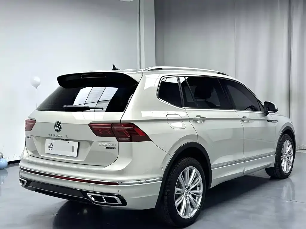 Volkswagen Tiguan L 2022 из CN, фото 4