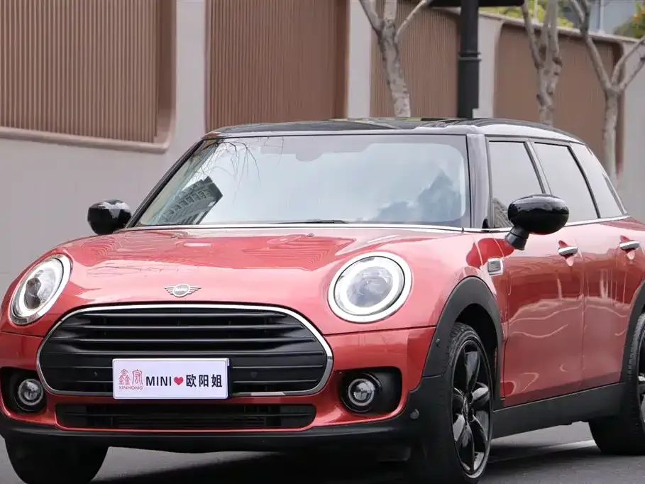 MINI Clubman — фото 1