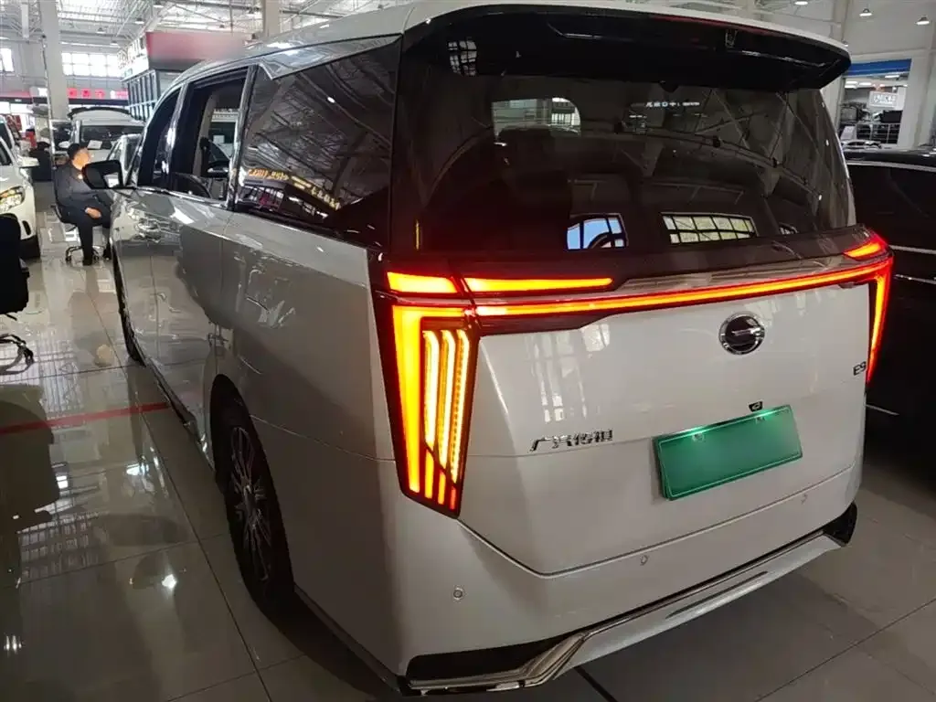 GAC Motor Trumpchi E9 — фото 9