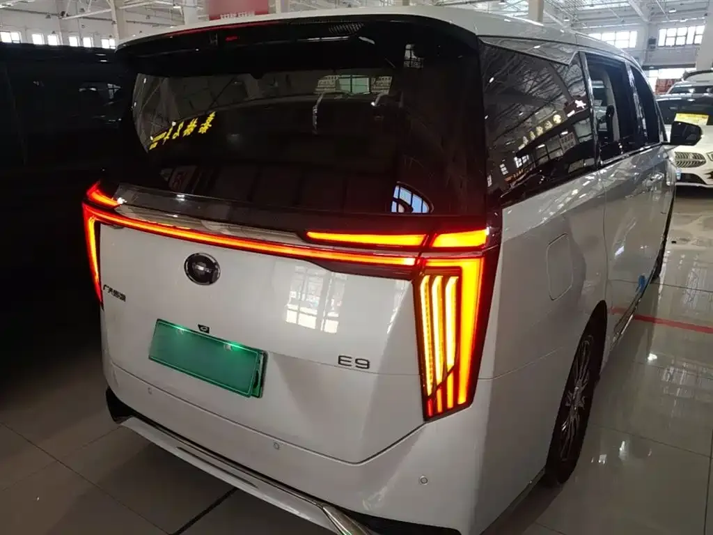 GAC Motor Trumpchi E9 — фото 3