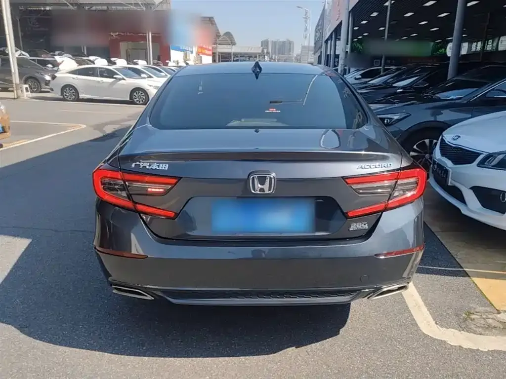 Honda Accord — фото 4