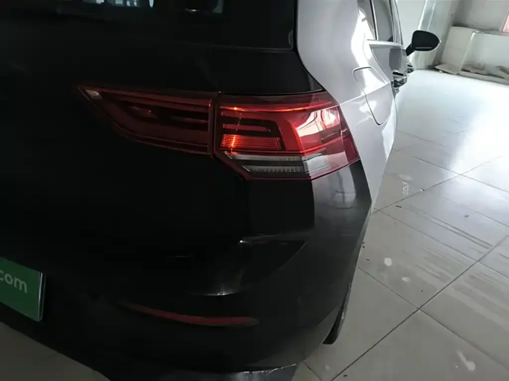 Volkswagen Golf 2021 из CN, фото 3
