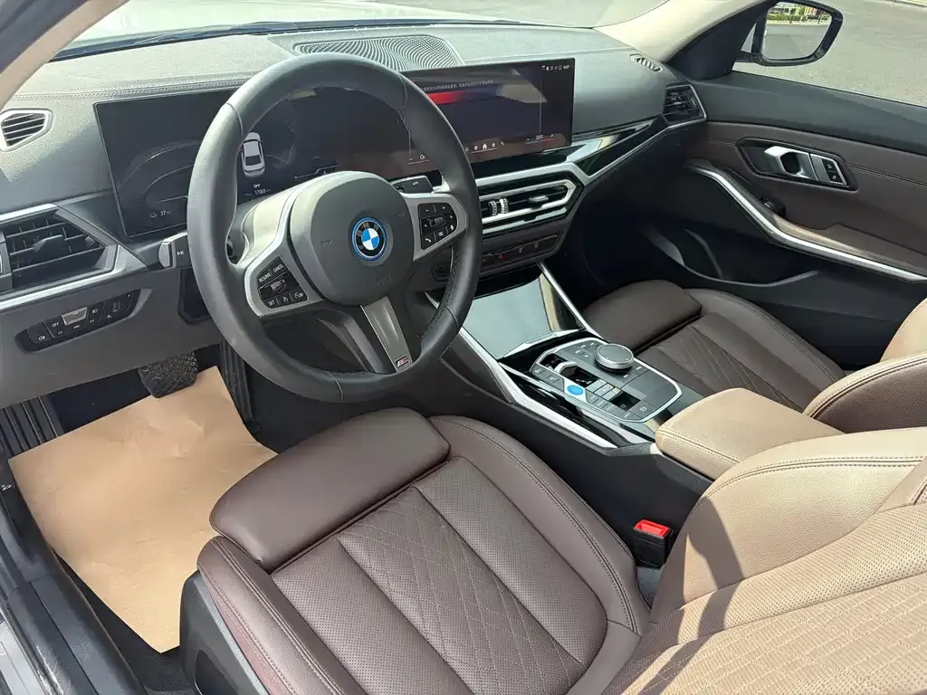 BMW i3 — фото 8
