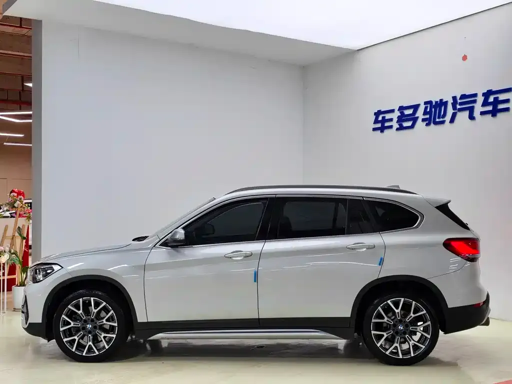 BMW X1 2021 из CN, фото 9