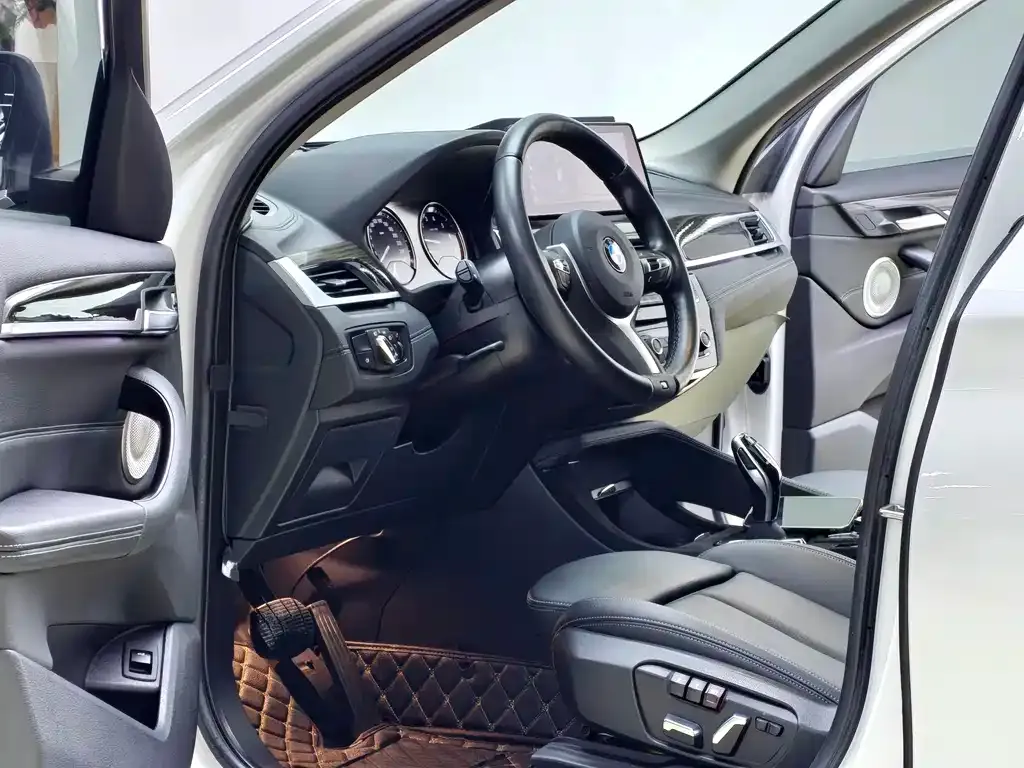 BMW X1 2021 из CN, фото 6