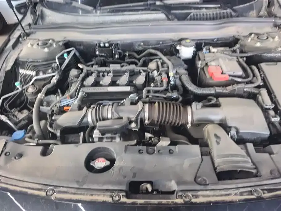 Honda Accord — фото 9