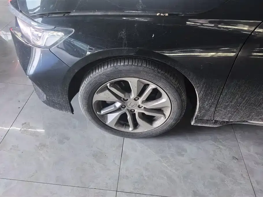 Honda Accord — фото 4