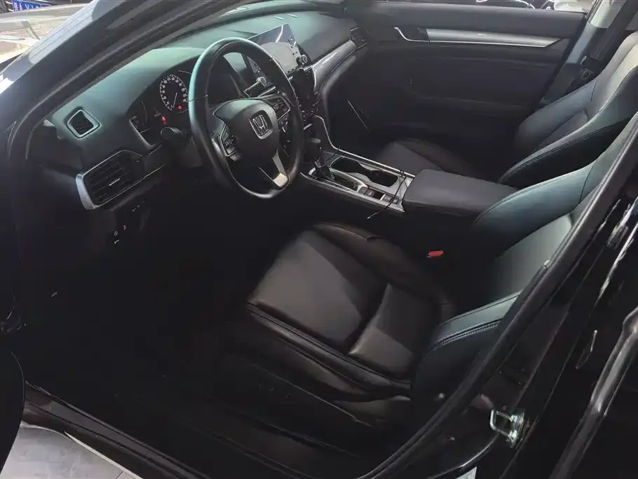 Honda Accord — фото 2