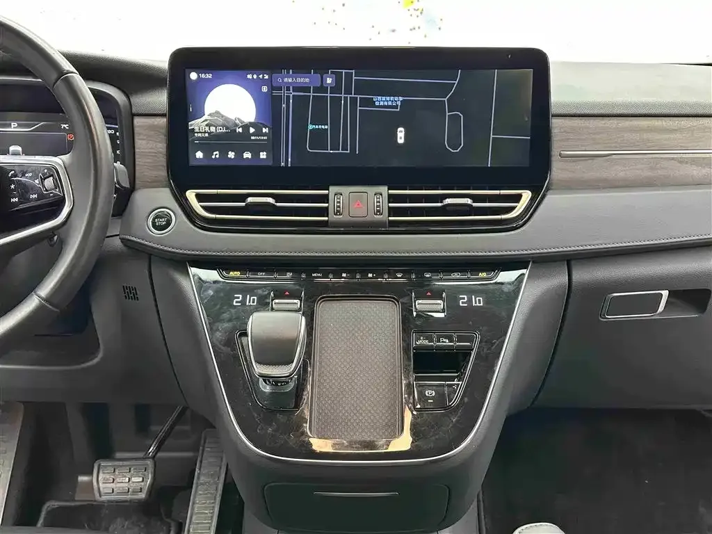 Hongqi HQ9 PHEV 2024 из CN, фото 10