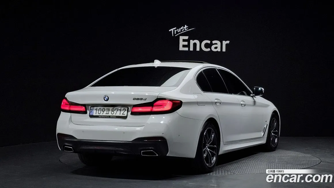 BMW 5-Series 2021 из KR, фото 10