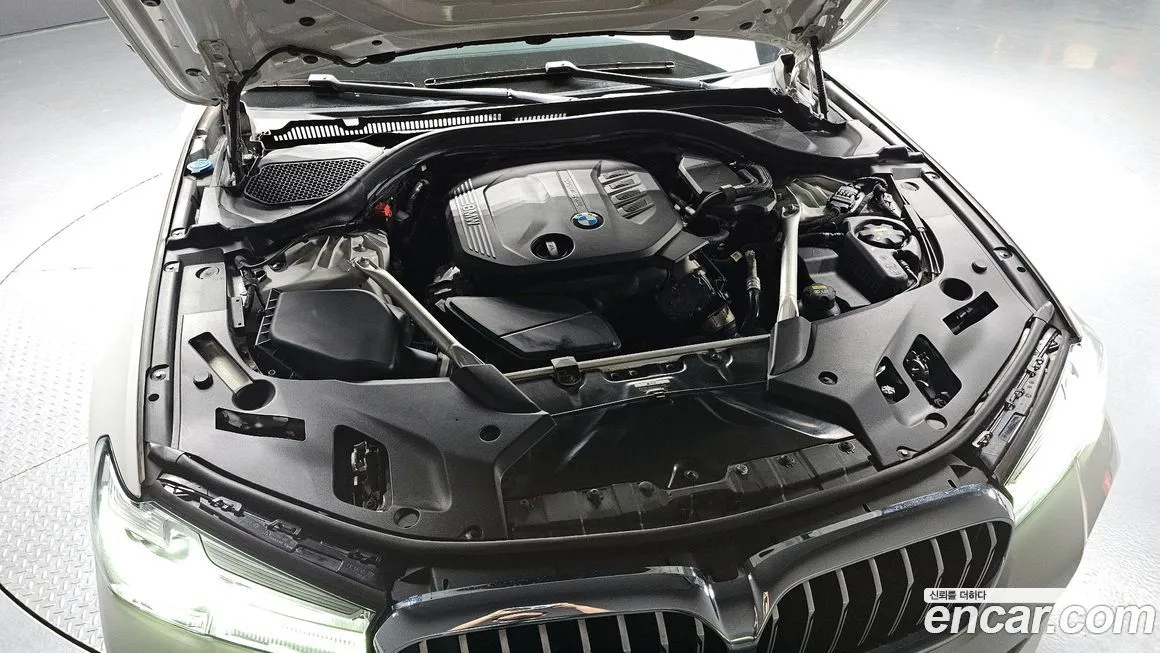 BMW 5-Series 2021 из KR, фото 8