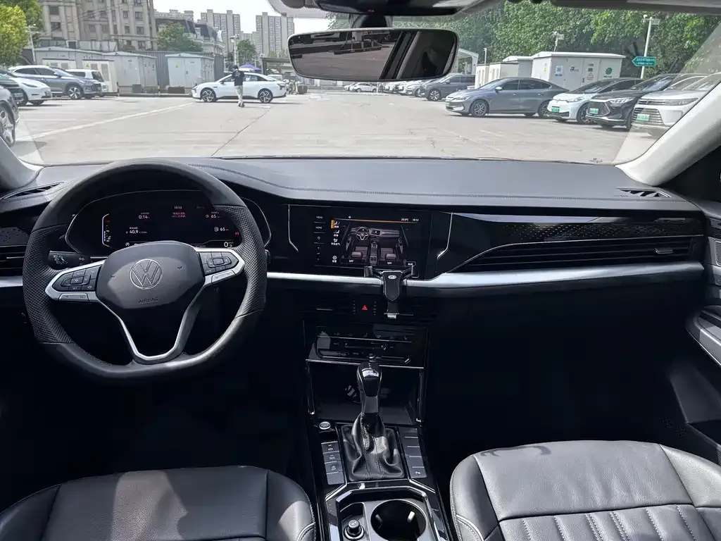 Volkswagen Passat — фото 7