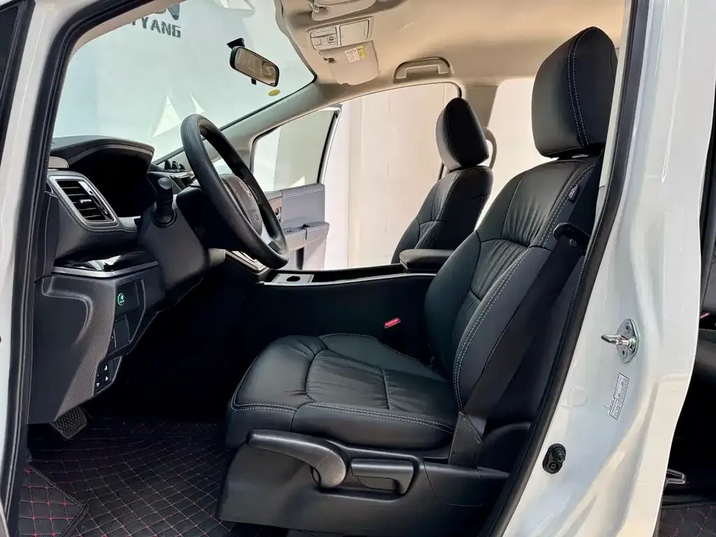 Honda Odyssey 2021 из CN, фото 4