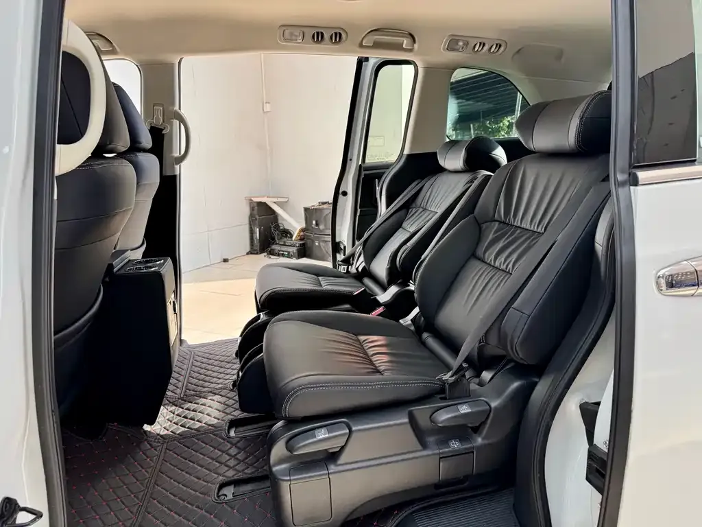 Honda Odyssey 2021 из CN, фото 2