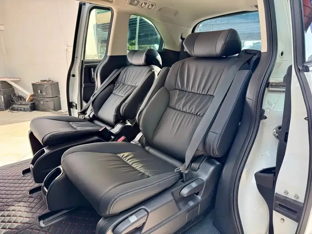 Honda Odyssey 2021 из CN, фото 10