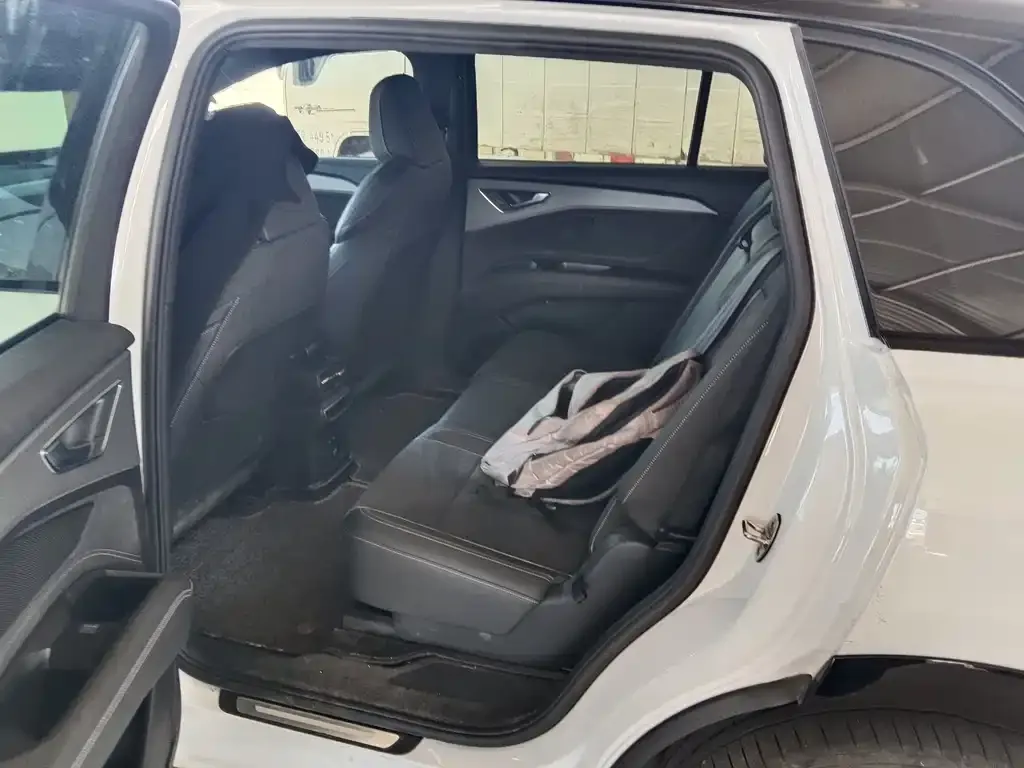 Audi Q5 e-tron 2023 из CN, фото 2