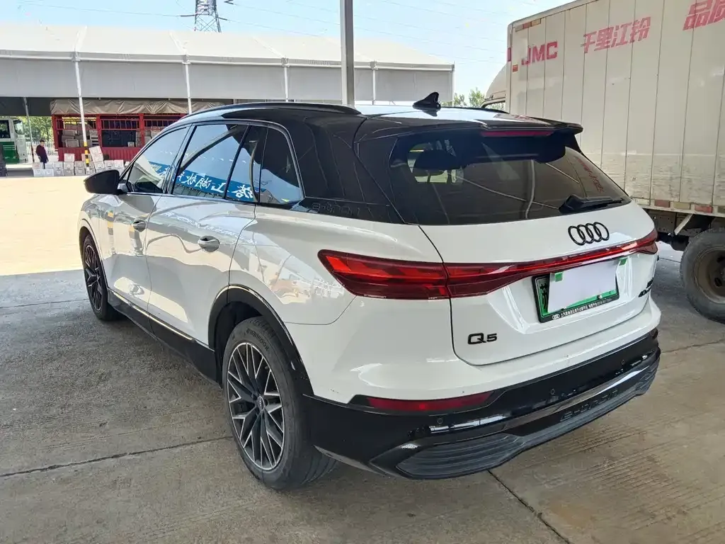 Audi Q5 e-tron 2023 из CN, фото 8
