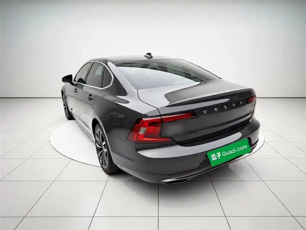 Volvo S90 — фото 3